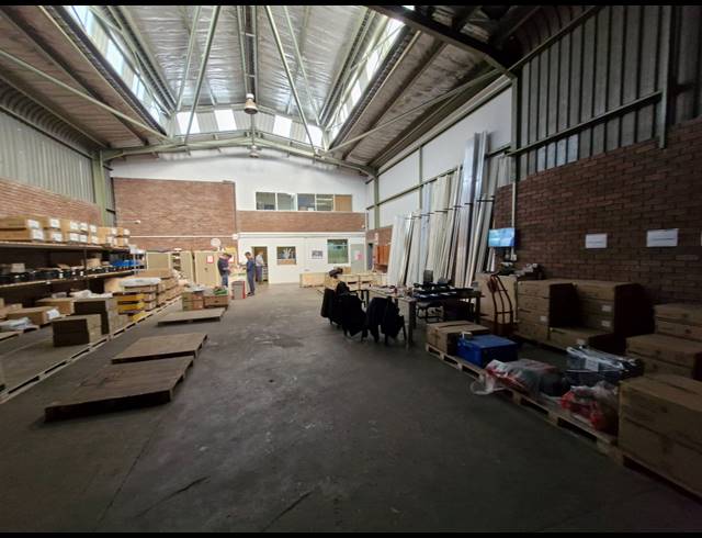 357M² WAREHOUSE TO LET IN JET PARK